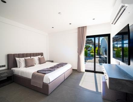 Comfort Double Room with Private Terrace