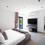 Comfort Double Room with Private Terrace